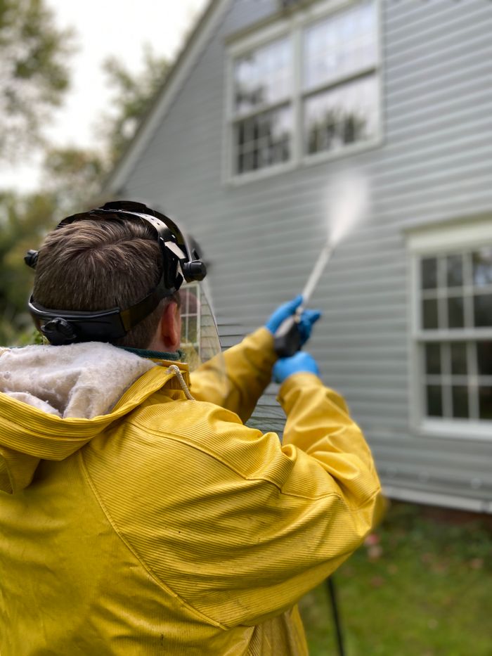 Professional exterior cleaning and power washing service
